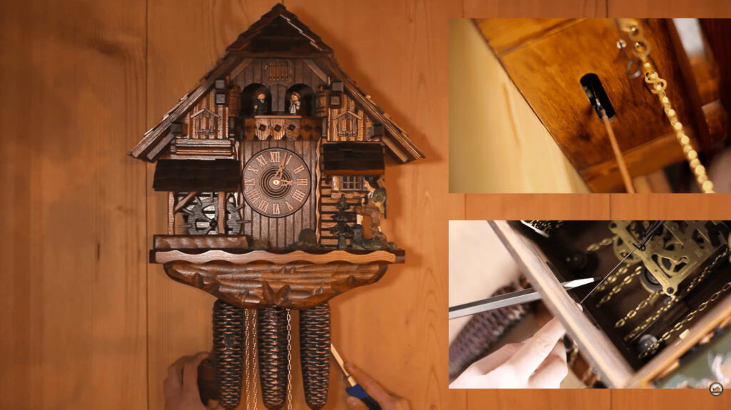 ajustement de la tige d'un coucou qui s'arrête